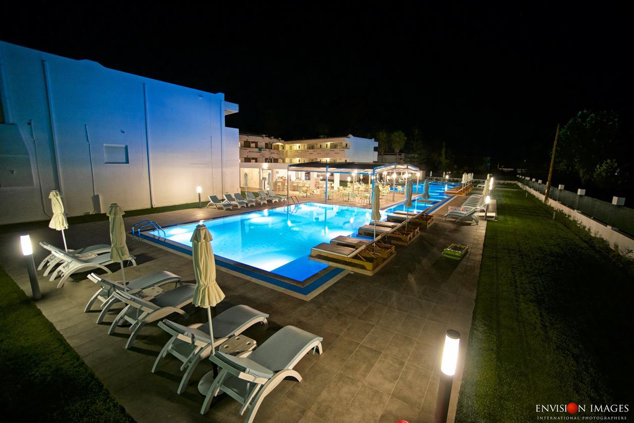 Frosini Hotel Lambi  Buitenkant foto