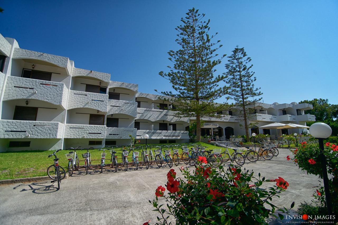 Frosini Hotel Lambi  Buitenkant foto