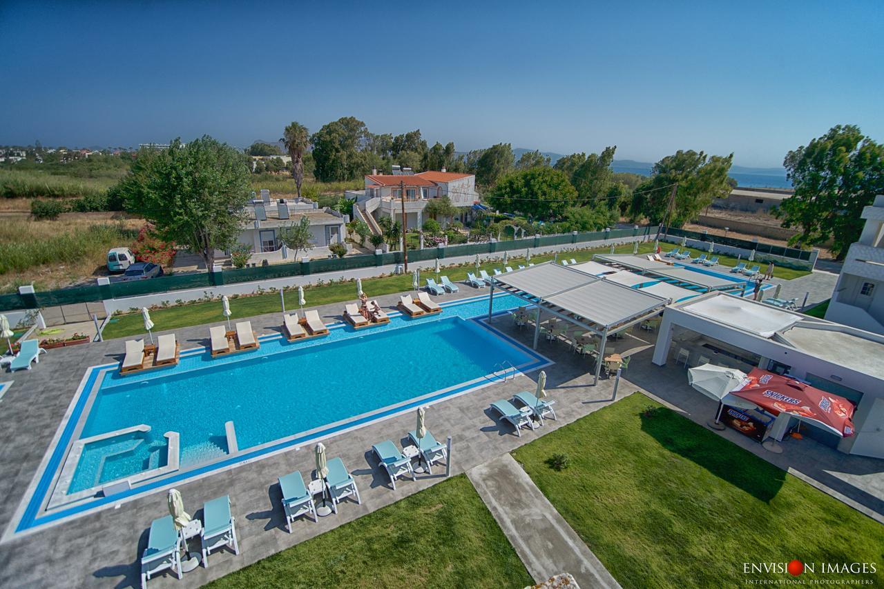 Frosini Hotel Lambi  Buitenkant foto