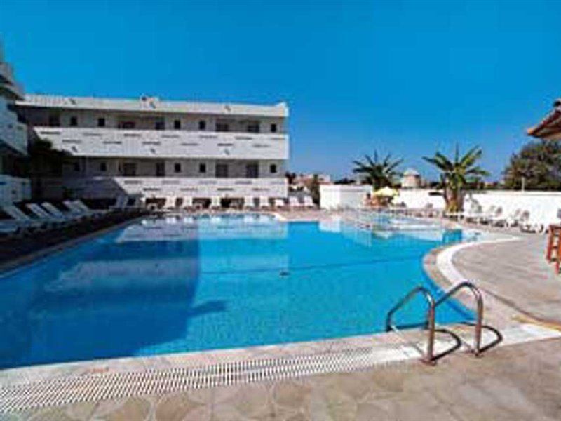 Frosini Hotel Lambi  Buitenkant foto